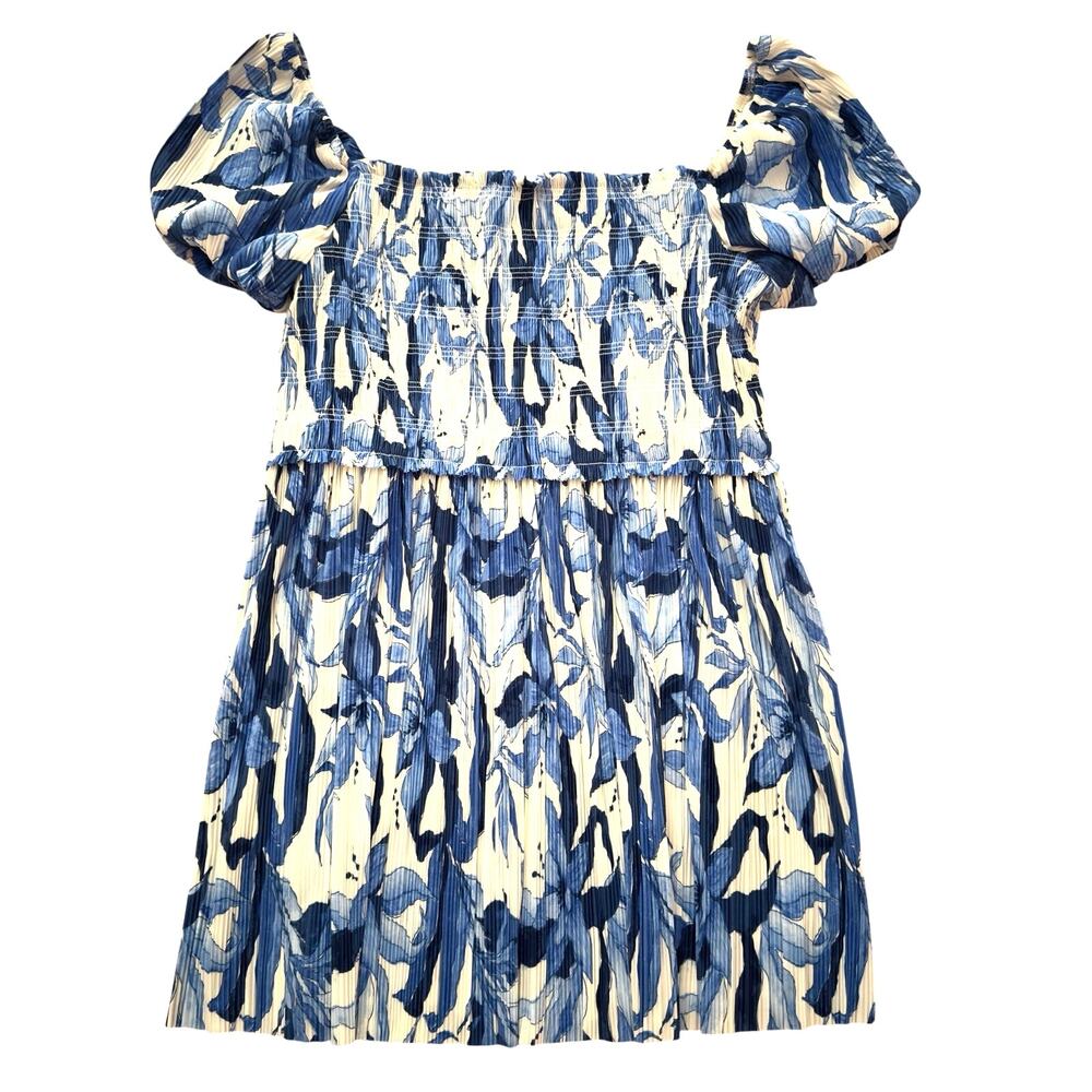 H&M XXL Blue White Floral Smocked Bodice Crinckled Puff Sleeve Pleated Dress